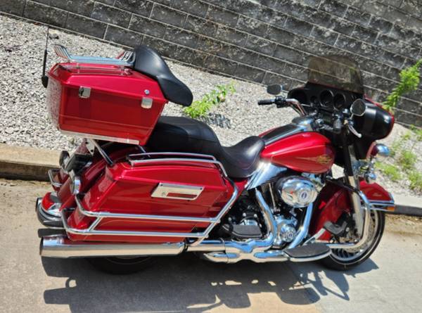2012 Harley-Davidson, dovoz USA — foto 11 z 12