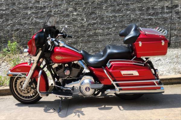 2012 Harley-Davidson, dovoz USA — foto 2 z 12