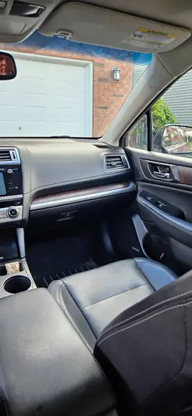 2017 Subaru Outback Limited, modrá, 185 000 km, dovoz Kanada — foto 7 z 9