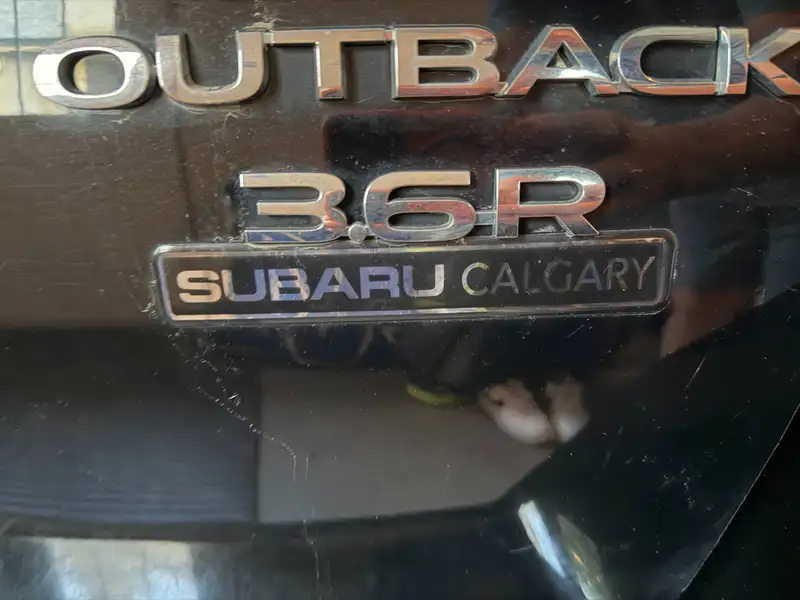 2018 Subaru Outback Premier Tech Pkg, černá, 248 000 km, dovoz Kanada — foto 3 z 5