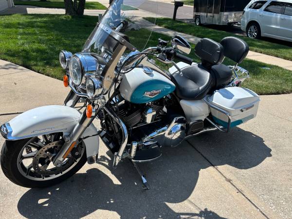 2016 Harley-Davidson, dovoz USA — foto 7 z 11