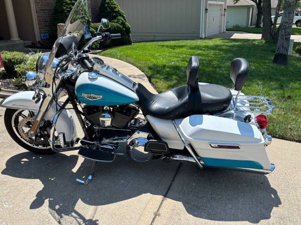 2016 Harley-Davidson, dovoz USA — foto 8 z 11