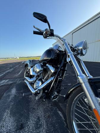 2007 Harley-Davidson, dovoz USA — foto 4 z 12