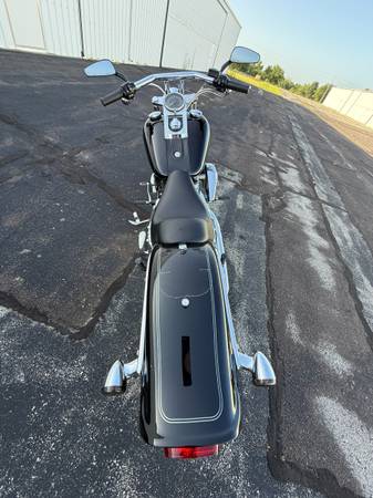 2007 Harley-Davidson, dovoz USA — foto 7 z 12