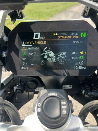 2021 BMW, dovoz USA — foto 9 z 9