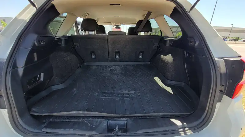 2017 Subaru Outback, 196 000 km, dovoz Kanada — foto 5 z 6