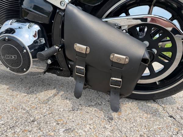 2014 Harley-Davidson, dovoz USA — foto 10 z 12