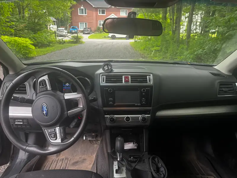 2015 Subaru Outback, šedá, 210 000 km, dovoz Kanada — foto 4 z 7