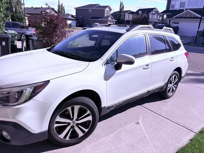 2018 Subaru Outback, bílá, 198 000 km, dovoz Kanada — foto 3 z 11