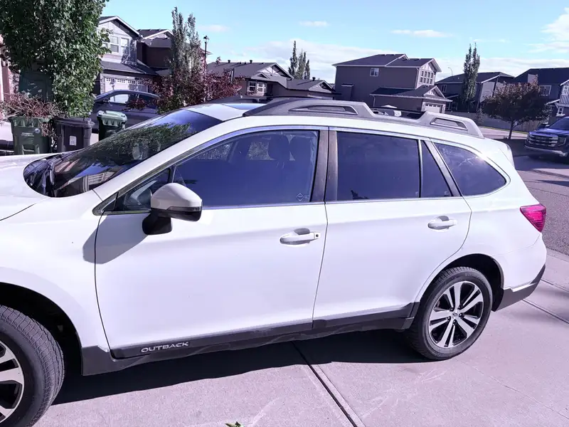 2018 Subaru Outback, bílá, 198 000 km, dovoz Kanada — foto 4 z 11