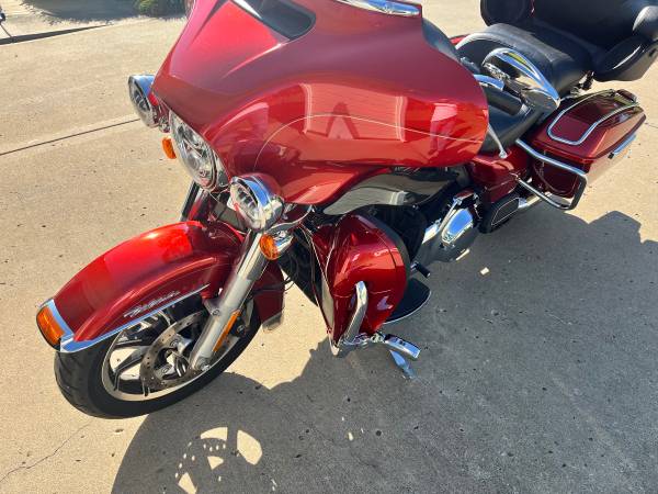 2014 Harley-Davidson, dovoz USA — foto 6 z 12