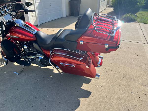 2014 Harley-Davidson, dovoz USA — foto 8 z 12