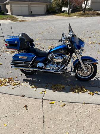 2008 Harley-Davidson, dovoz USA — foto 2 z 12