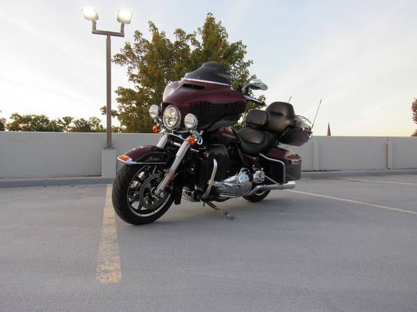 2014 Harley-Davidson, dovoz USA — foto 2 z 12