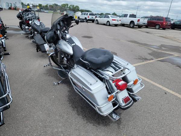2003 Harley-Davidson, dovoz USA — foto 3 z 4