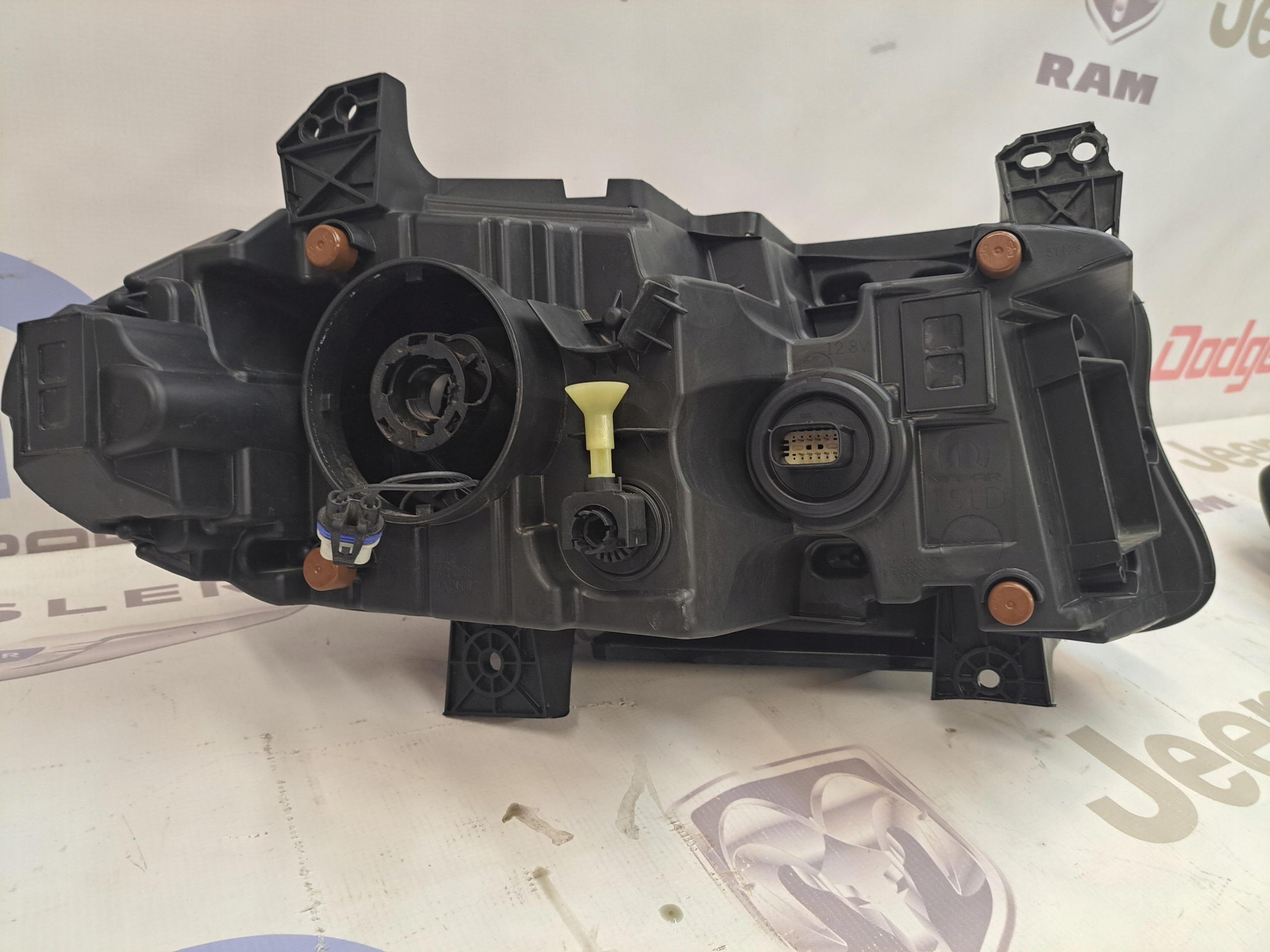 Dodge Charger 18-21 přední světlomet levá Czarnaoem, Skladem v EU — foto 6 z 8