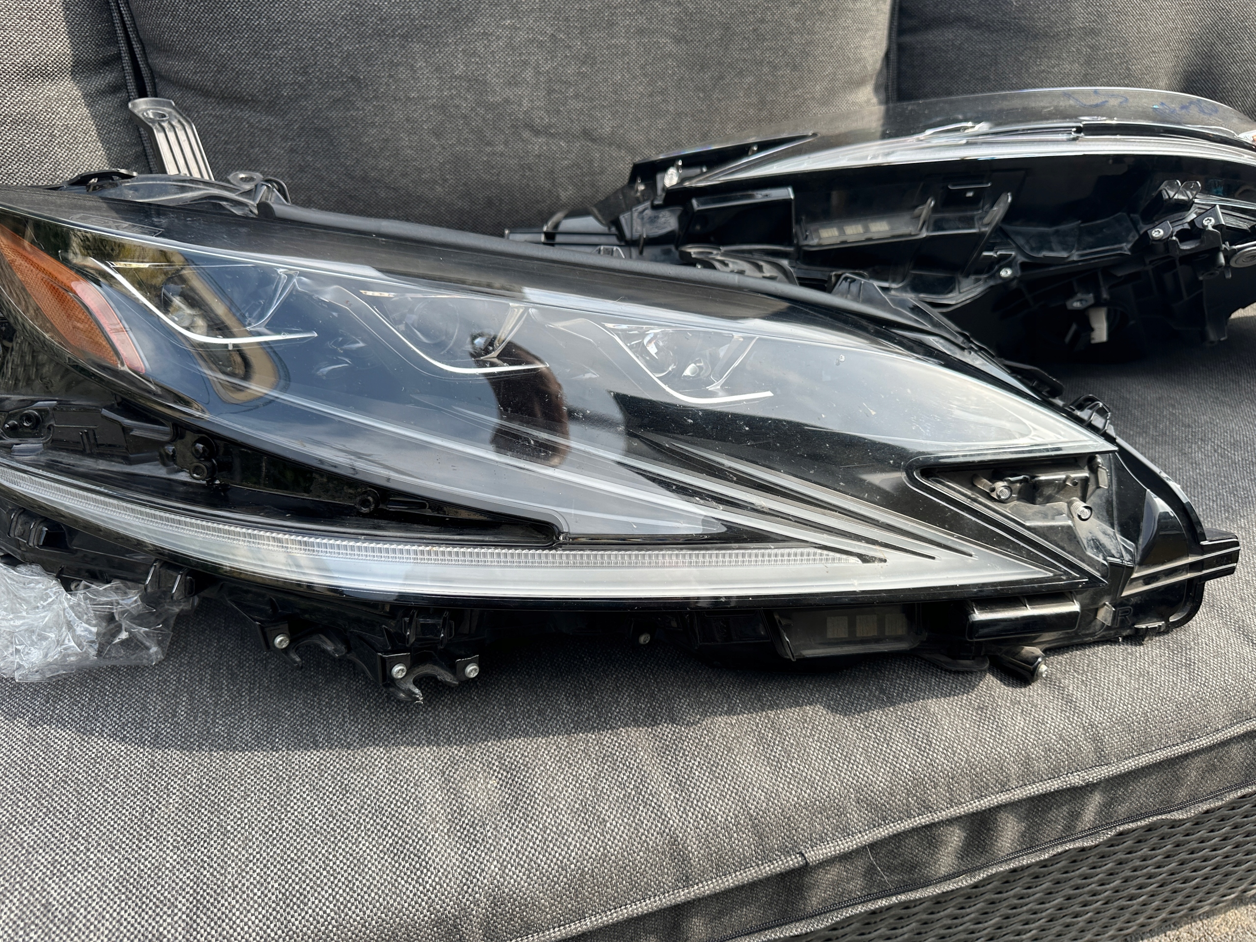Lexus LS500 full led světlomet levá EU 18, dovoz Skladem v EU — foto 9 z 13