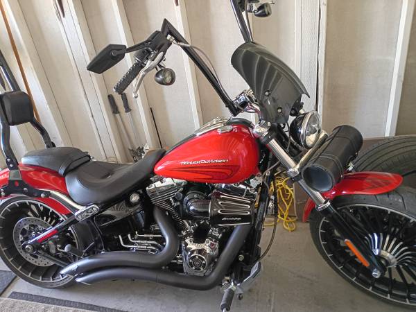2017 Harley-Davidson, dovoz USA — foto 6 z 9