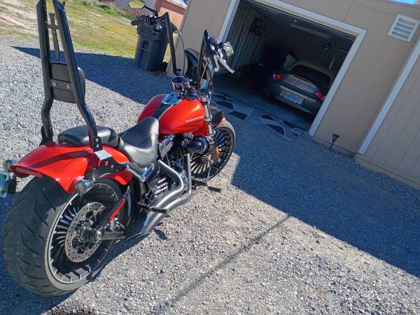 2017 Harley-Davidson, dovoz USA — foto 9 z 9
