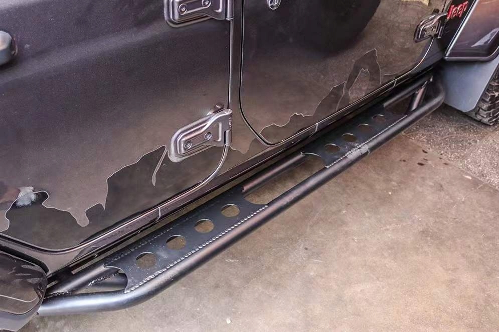 Progi stalowe Jeep Wrangler JLU, Skladem v EU — foto 1
