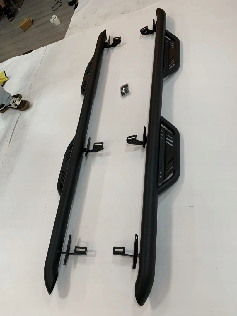 Progi stalowe Jeep Wrangler JLU, Skladem v EU — foto 1