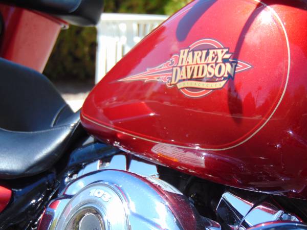 2012 Harley-Davidson, dovoz USA — foto 6 z 12