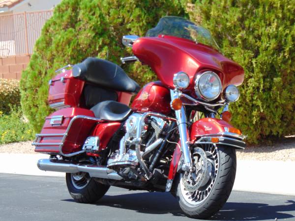 2012 Harley-Davidson, dovoz USA — foto 7 z 12