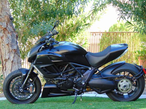2013 Ducati, dovoz USA — foto 9 z 12