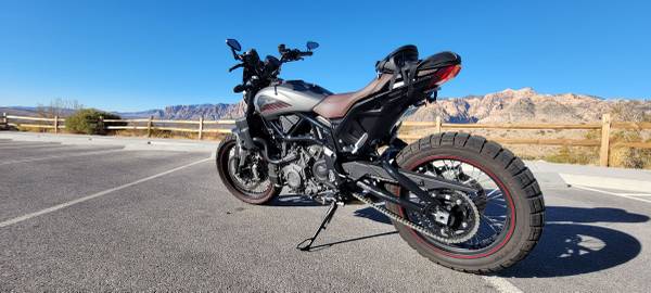 2022 Indian, dovoz USA — foto 7 z 12