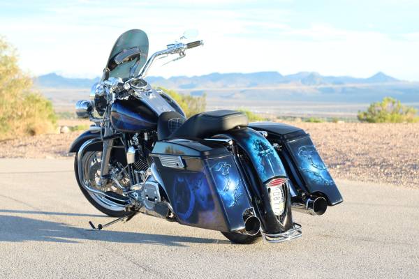 2004 Harley-Davidson, dovoz USA — foto 3 z 12