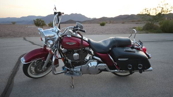 1998 Harley-Davidson, dovoz USA — foto 2 z 12