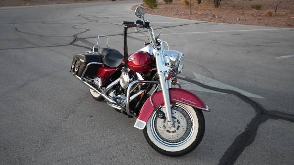 1998 Harley-Davidson, dovoz USA — foto 4 z 12