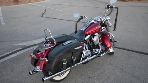 1998 Harley-Davidson, dovoz USA — foto 5 z 12