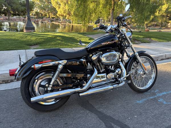 2007 Harley-Davidson, dovoz USA — foto 2 z 10
