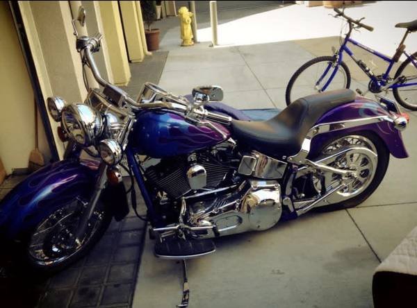 2000 Harley-Davidson, dovoz USA — foto 2 z 2