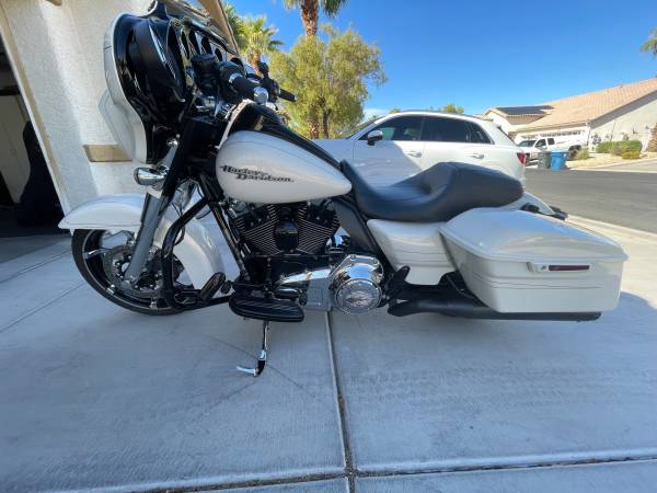 Harley-Davidson, dovoz USA — foto 2 z 4