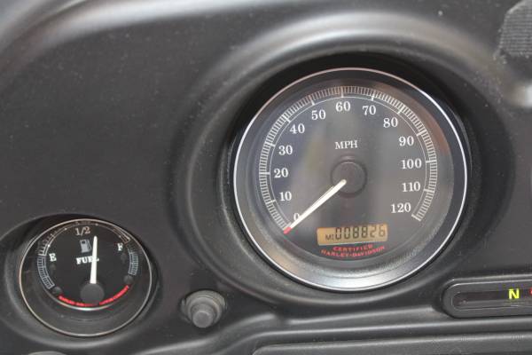 2006 Harley-Davidson, dovoz USA — foto 10 z 12