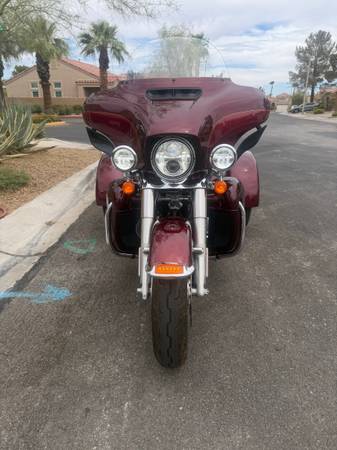 2014 Harley-Davidson, dovoz USA — foto 7 z 10