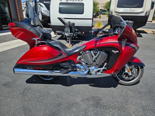 2013 Victory, dovoz USA — foto 2 z 12