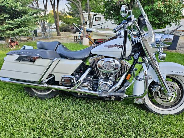 2005 Harley-Davidson, dovoz USA — foto 2 z 5