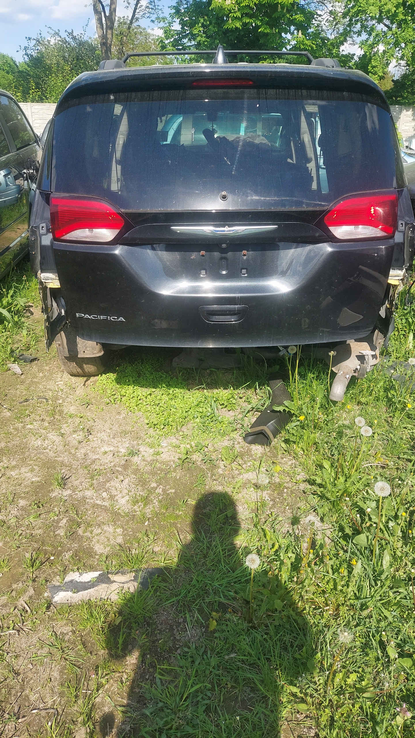 Chrysler Pacifica 17-24r Klapa zadní kompletní Pxr, Skladem v EU — foto 1