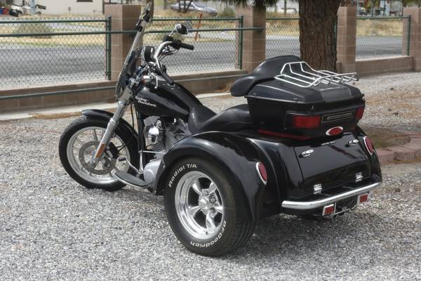 2007 Harley-Davidson, dovoz USA — foto 7 z 12