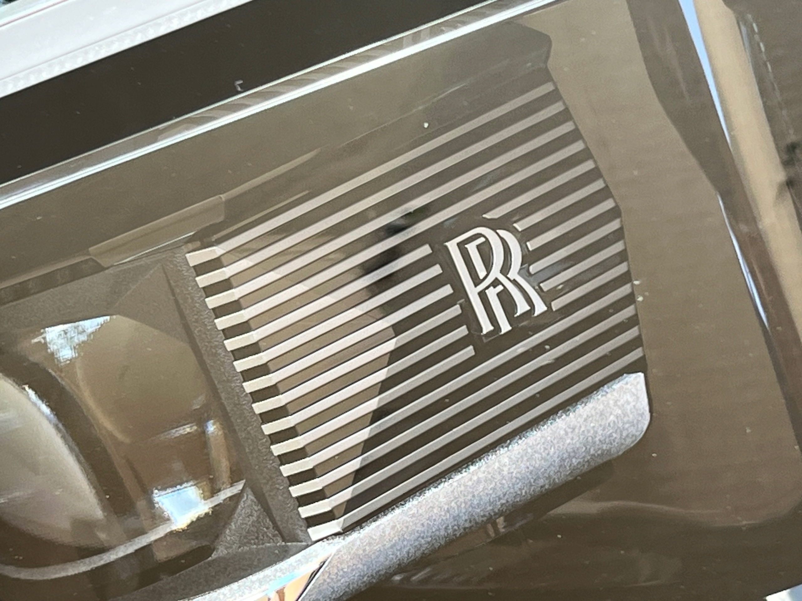 ROLLS ROYCE CULLINAN nová světlomet nový facelift 2025 nárazník blatník kapota přední, dovoz Skladem v EU — foto 2 z 12