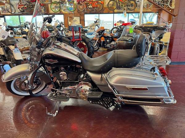 2015 Harley-Davidson, dovoz USA — foto 6 z 12
