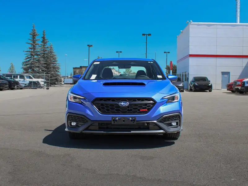 2025 Subaru WRX Automatic, modrá, 226 km, dovoz Kanada — foto 2 z 12