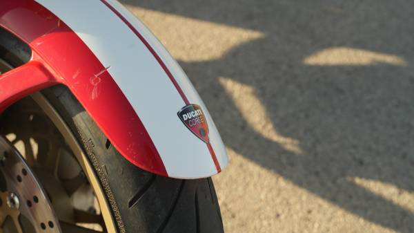 2000 Ducati, dovoz USA — foto 9 z 12
