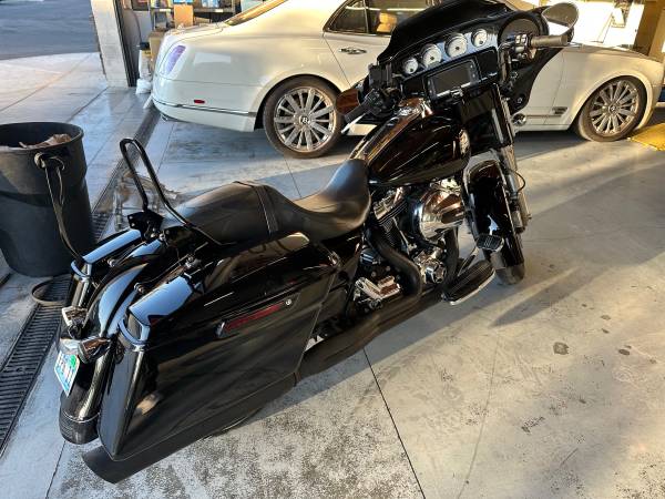 2016 Harley-Davidson, dovoz USA — foto 4 z 6