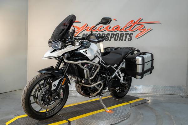 2024 Triumph, dovoz USA — foto 6 z 12