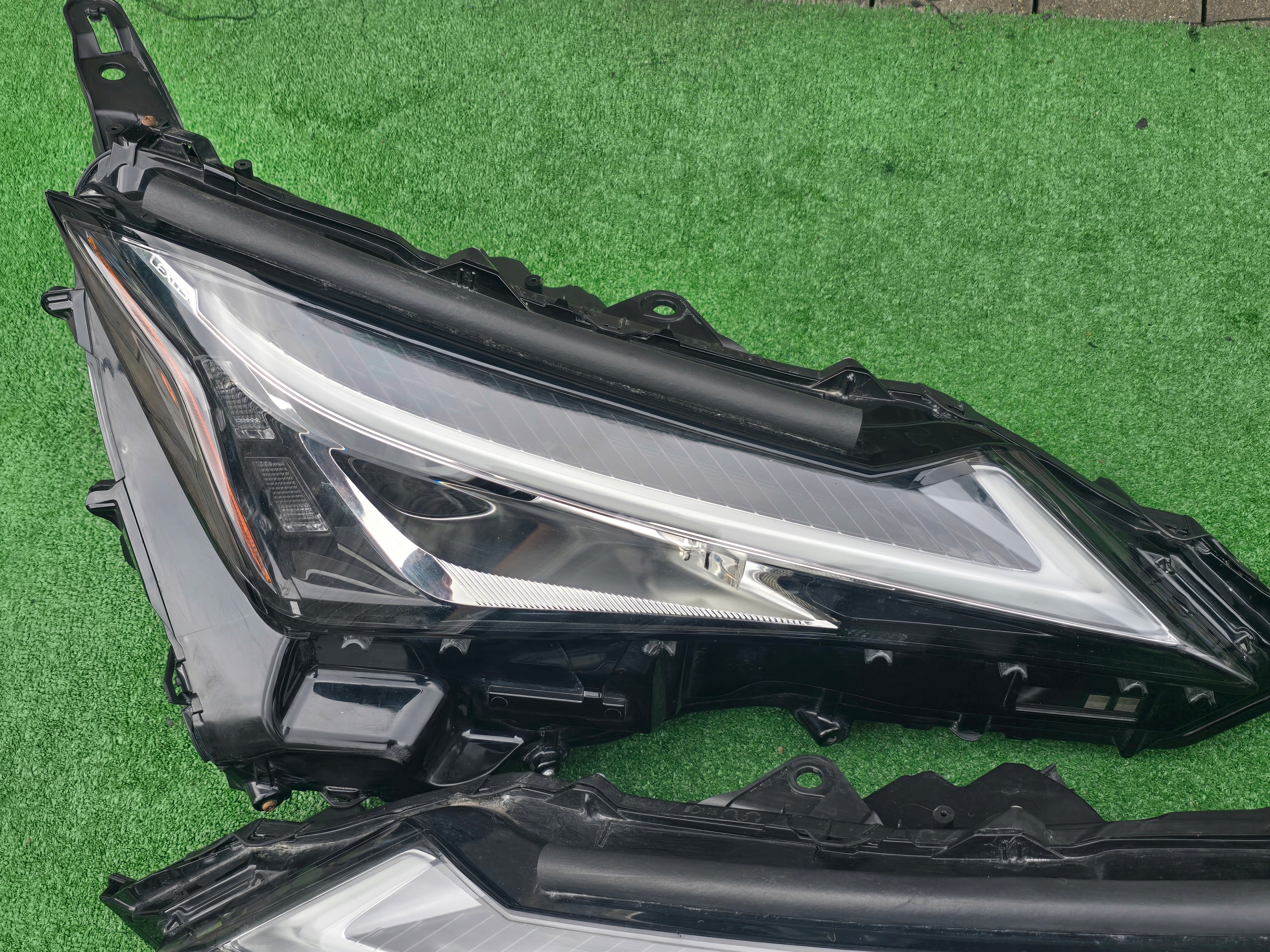 Lexus Ux FULL LED světlomety přední, Skladem v EU — foto 3 z 5