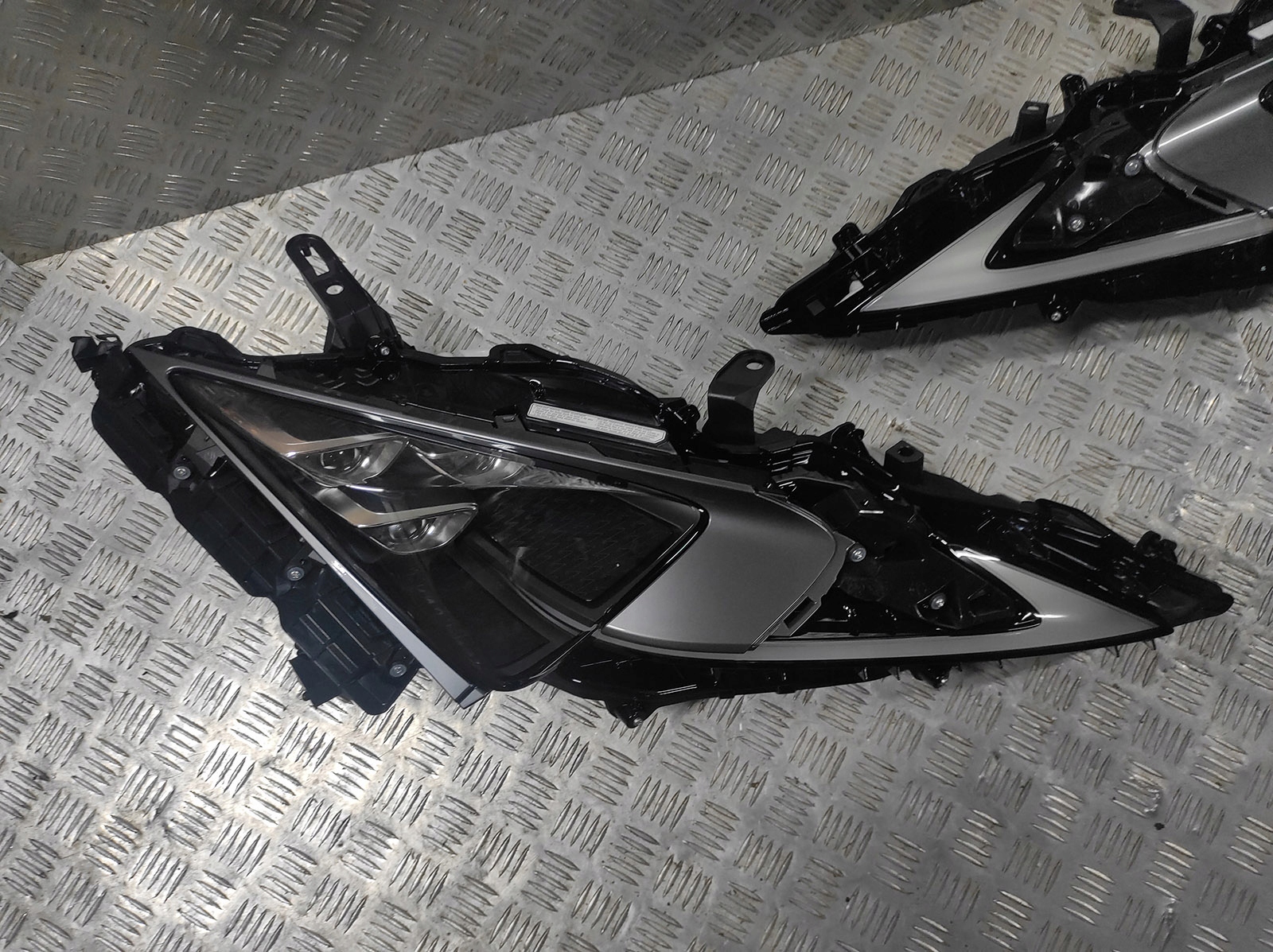 OE Lexus Lc500 světlomet přední levý 81185-11051 světlomet Lc 500, dovoz Skladem v EU — foto 4 z 7